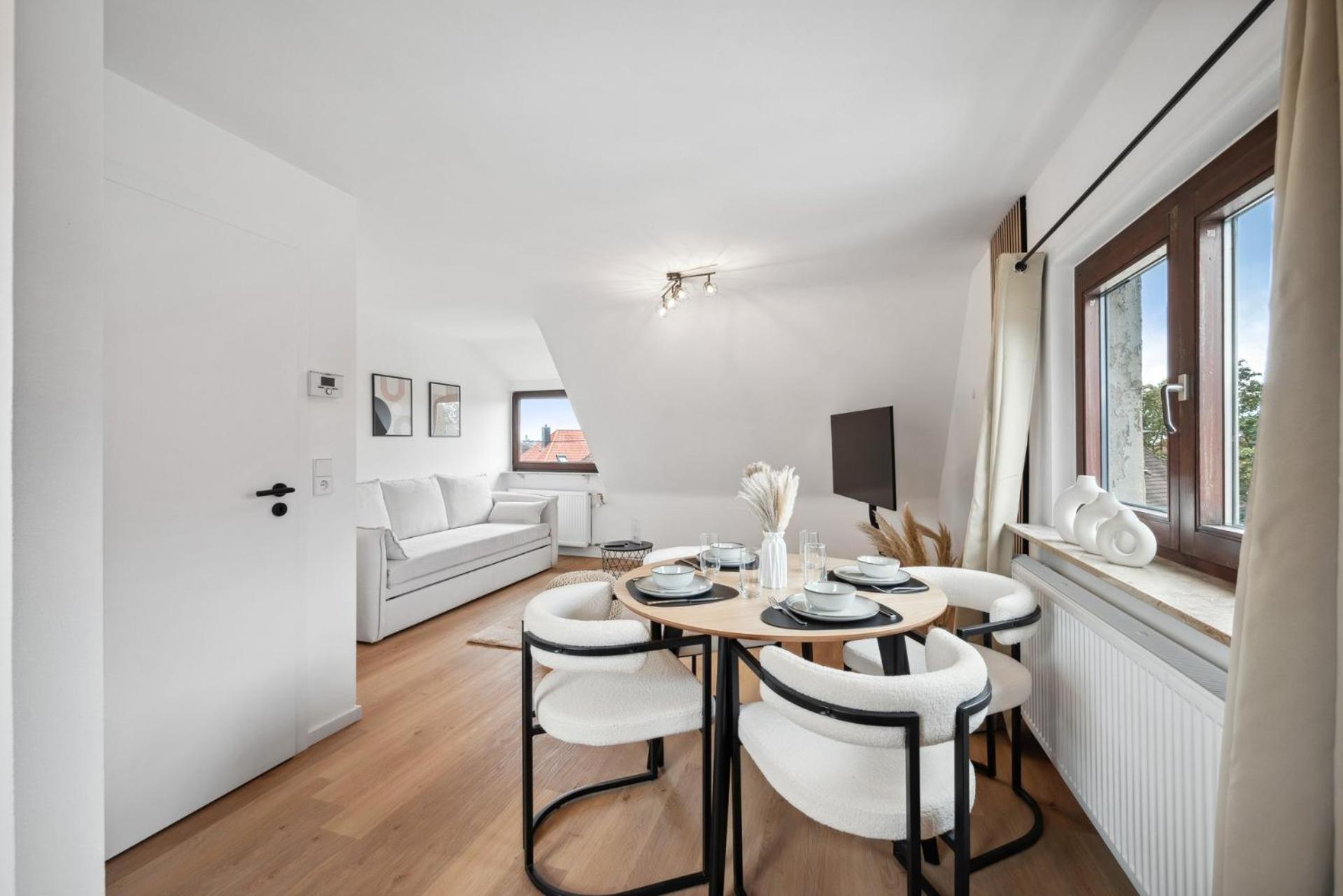 Malu Rooms - Top Lage, Kostenloser Parkplatz, Klima, Netflix, 24H Checkin Λούντβιχσμπουργκ Εξωτερικό φωτογραφία