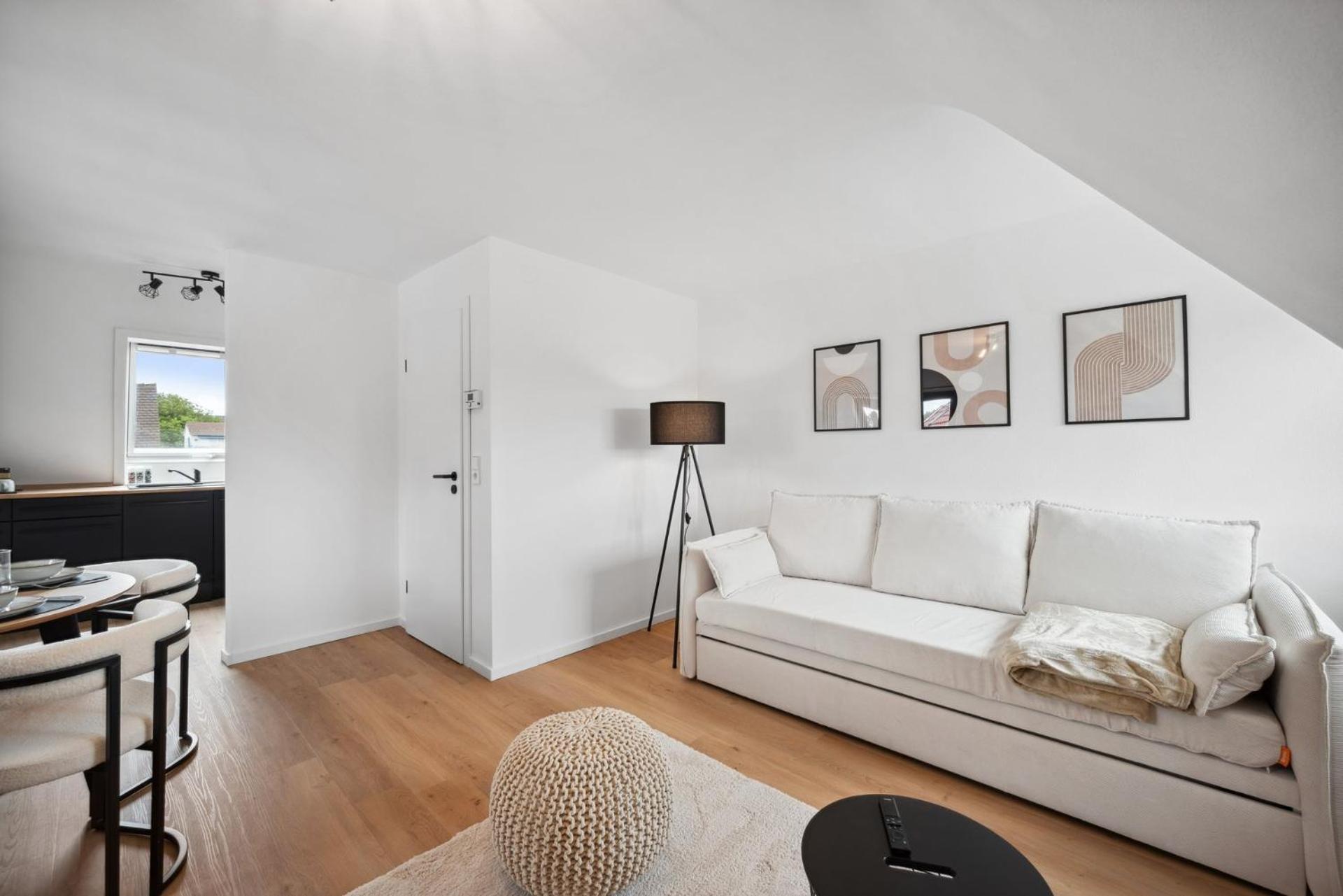 Malu Rooms - Top Lage, Kostenloser Parkplatz, Klima, Netflix, 24H Checkin Λούντβιχσμπουργκ Εξωτερικό φωτογραφία